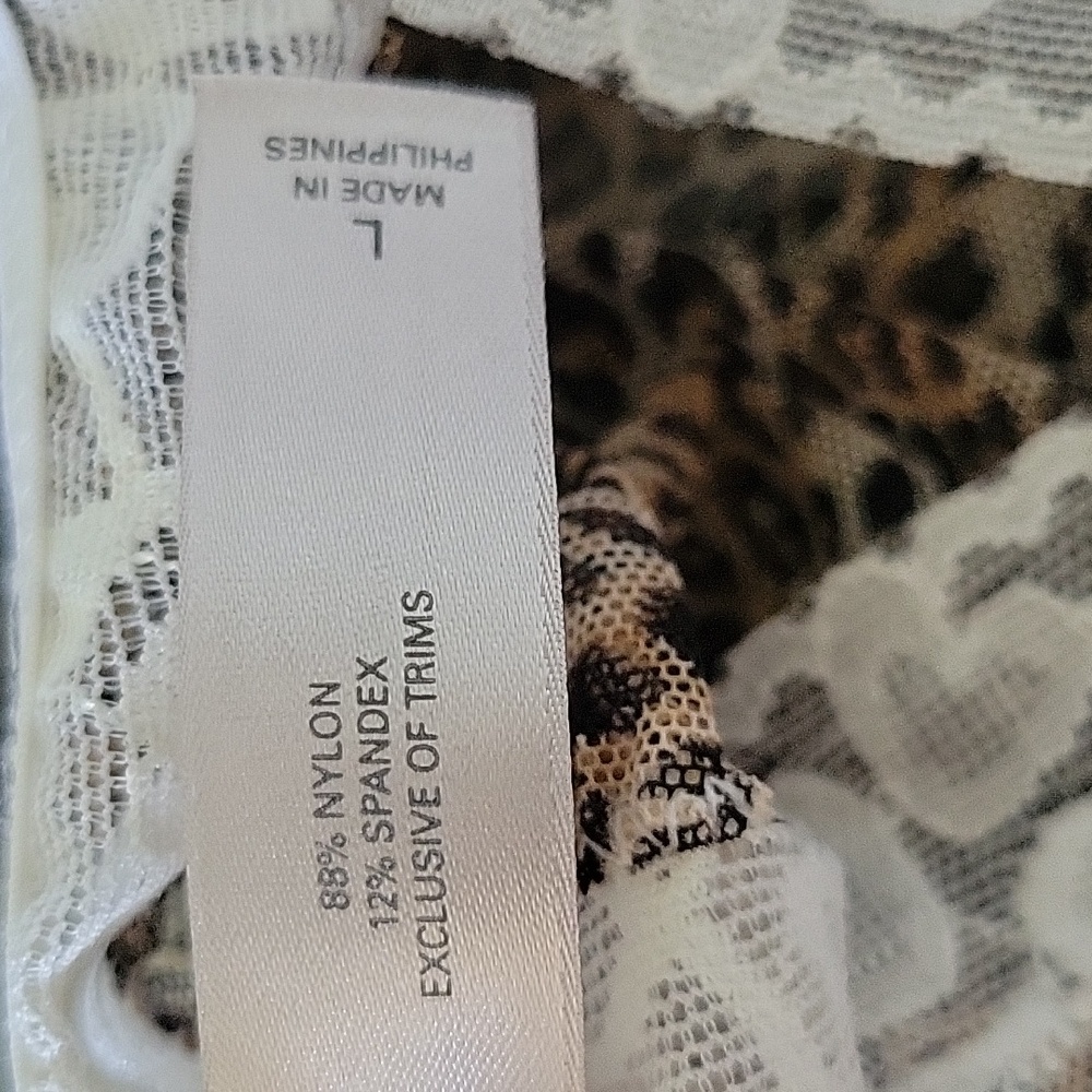 Victoria Secret size Large Cheetah print with Cream 'Love" sheer lace baby doll - Picture 7 of 8